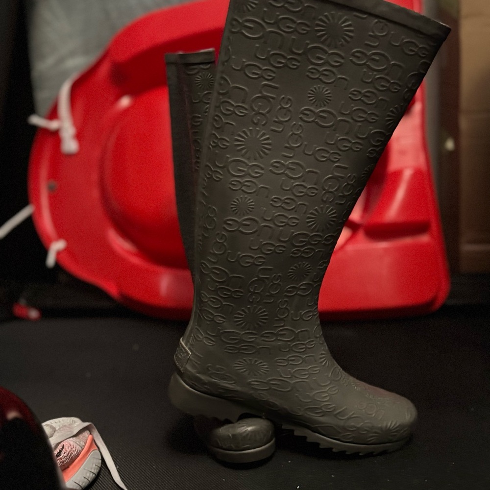 UGG Women's Gray Embossed Rain Boots